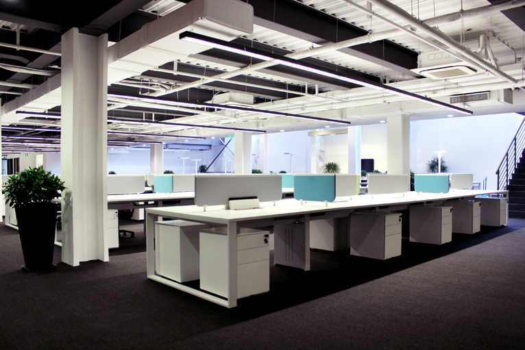 深圳辦公家具的發展道路是保證質量為前提